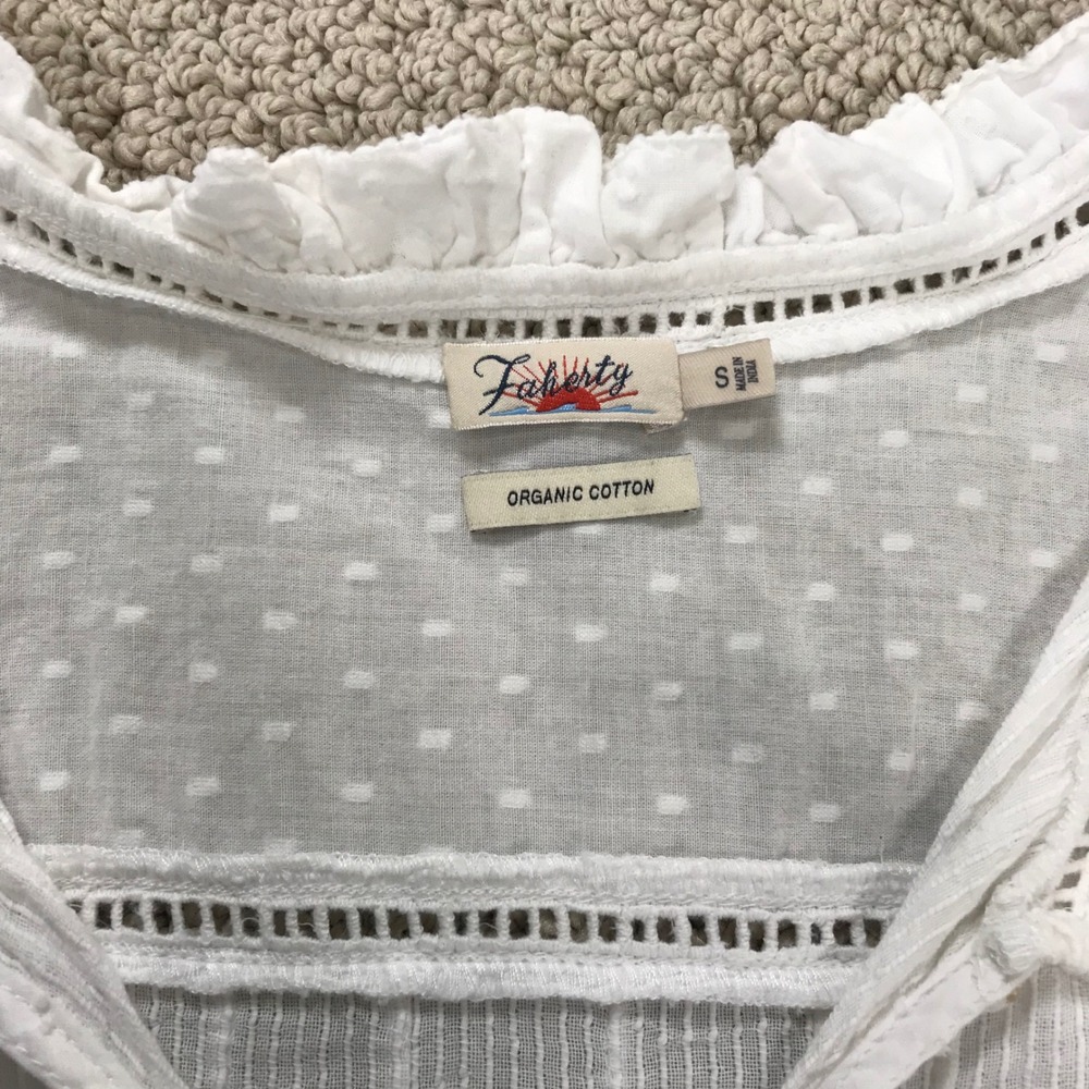 Faherty White Organic Cotton Pintuck Ruffle Blouse Swiss Dot Lace Top Small - Picture 4 of 7